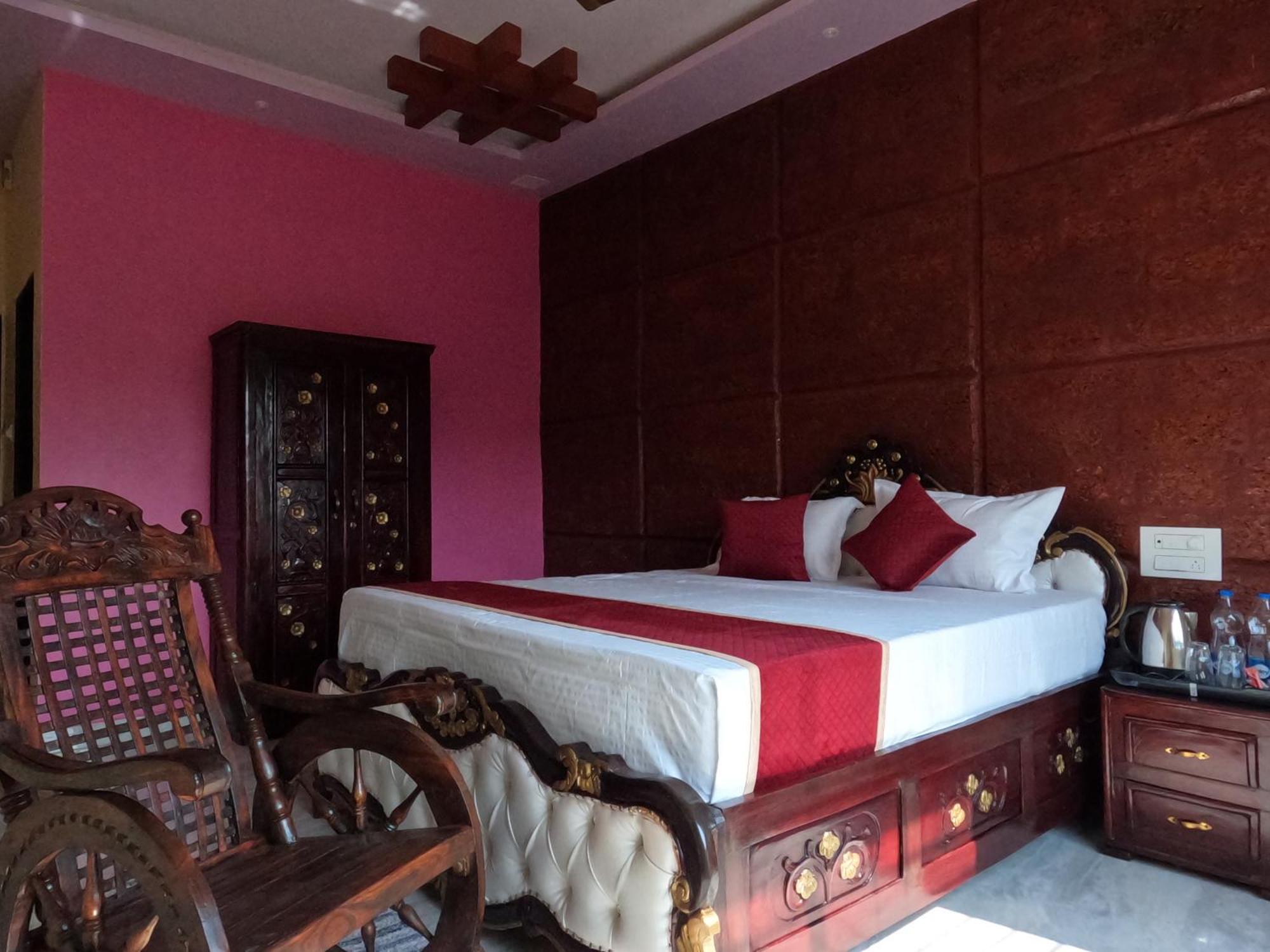 Kokan Heritage Resort Mālvan Екстериор снимка